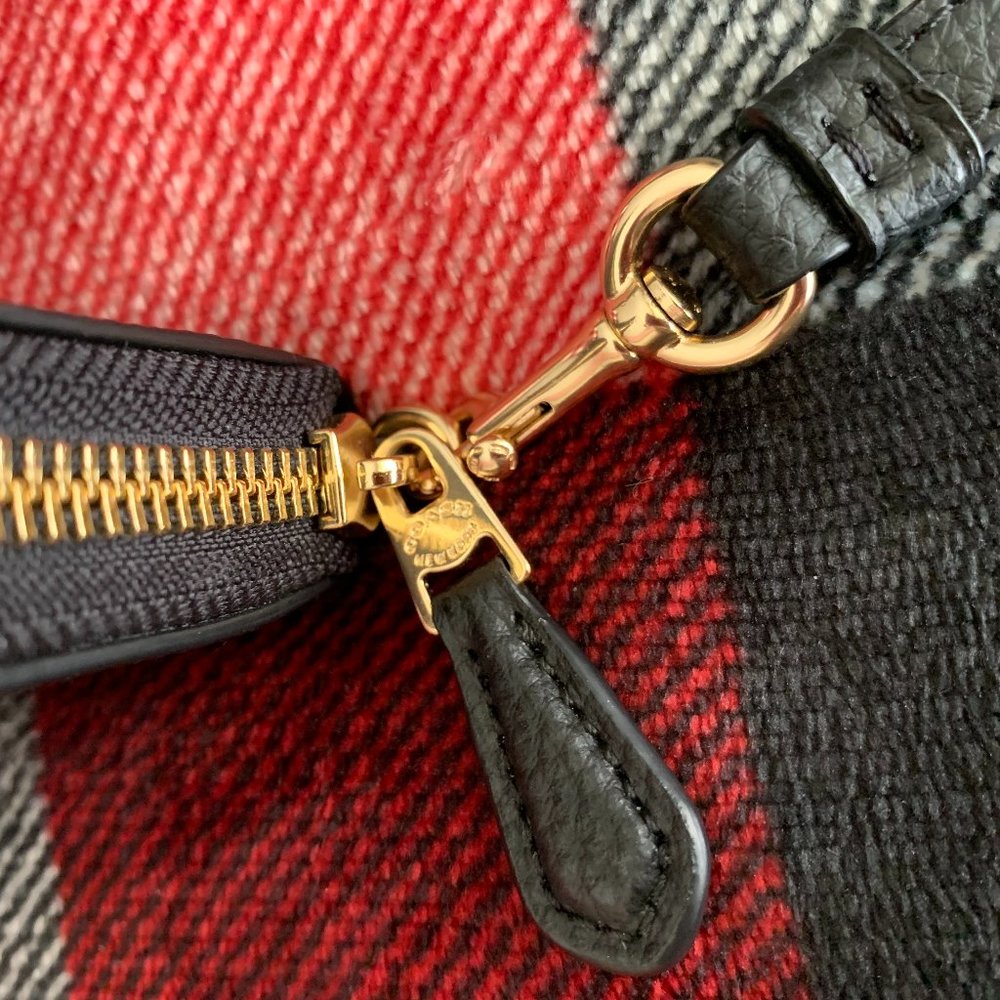 Coach Full Size Wallet - Brand New - Picture 10 of 12